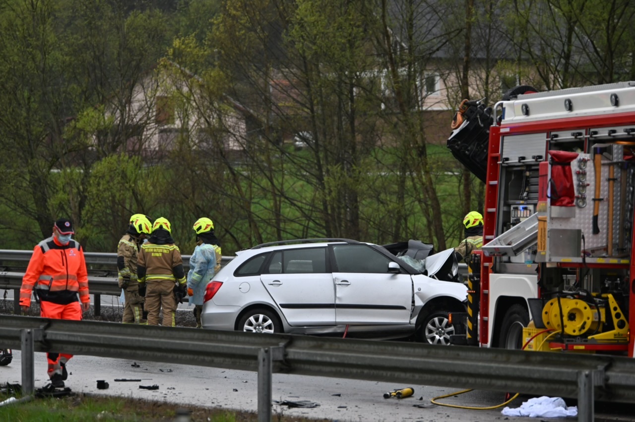 Znanih več podrobnosti o prometni nesreči na avtocesti proti Šentilju
