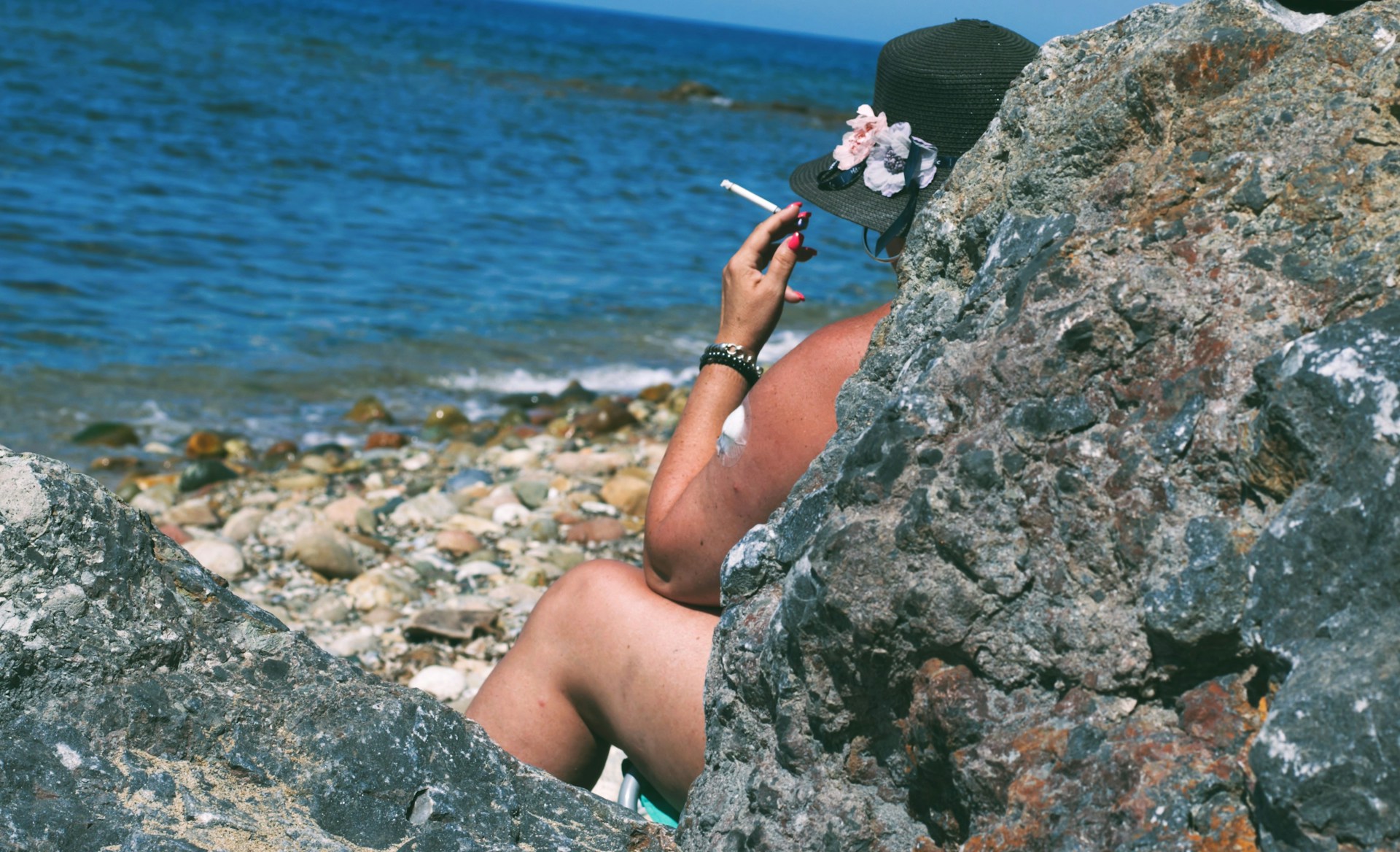 Bo kajenje na plažah kmalu prepovedano tudi v Sloveniji? Sprememba je morda bližje, kot smo mislili