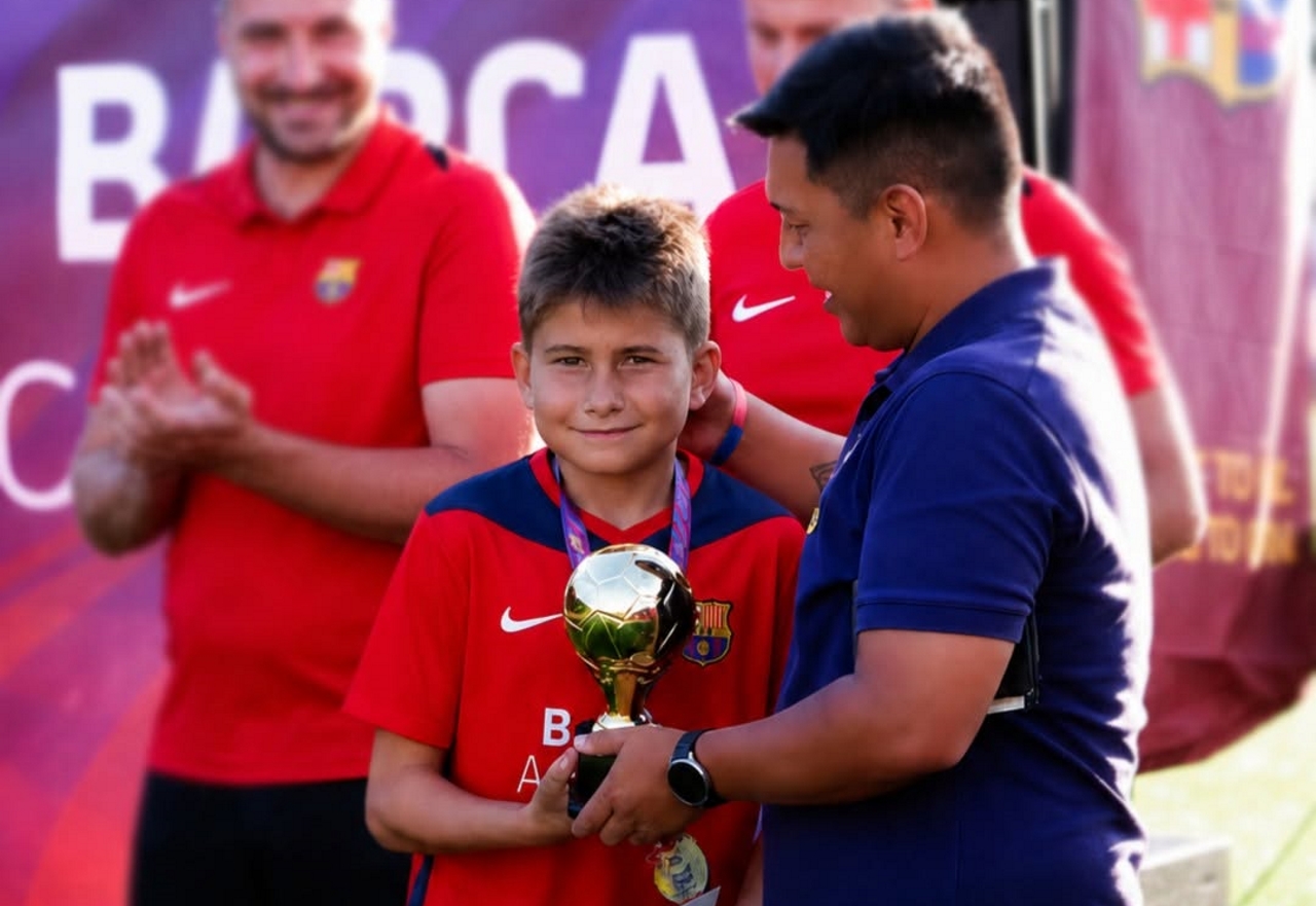 Od NK Pobrežje do FC Barcelone: Nadarjenemu nogometašu Emirju se bodo izpolnile sanje