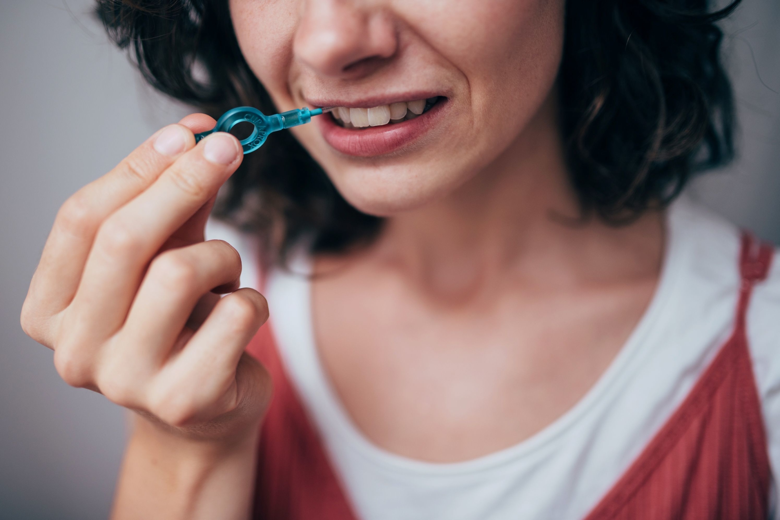 Za čiste zobe in zdrave dlesni je nujna uporaba medzobnih ščetk