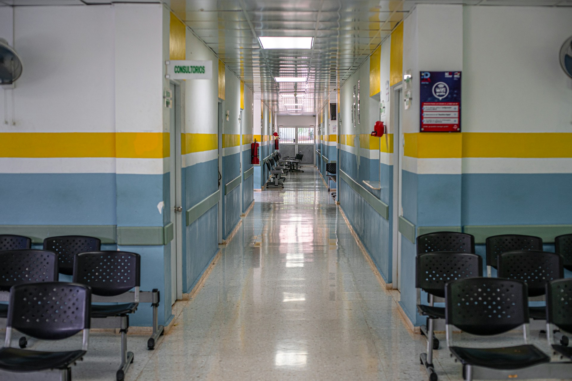 Slovenski urgentni center zapira vrata, razmere so nevzdržne