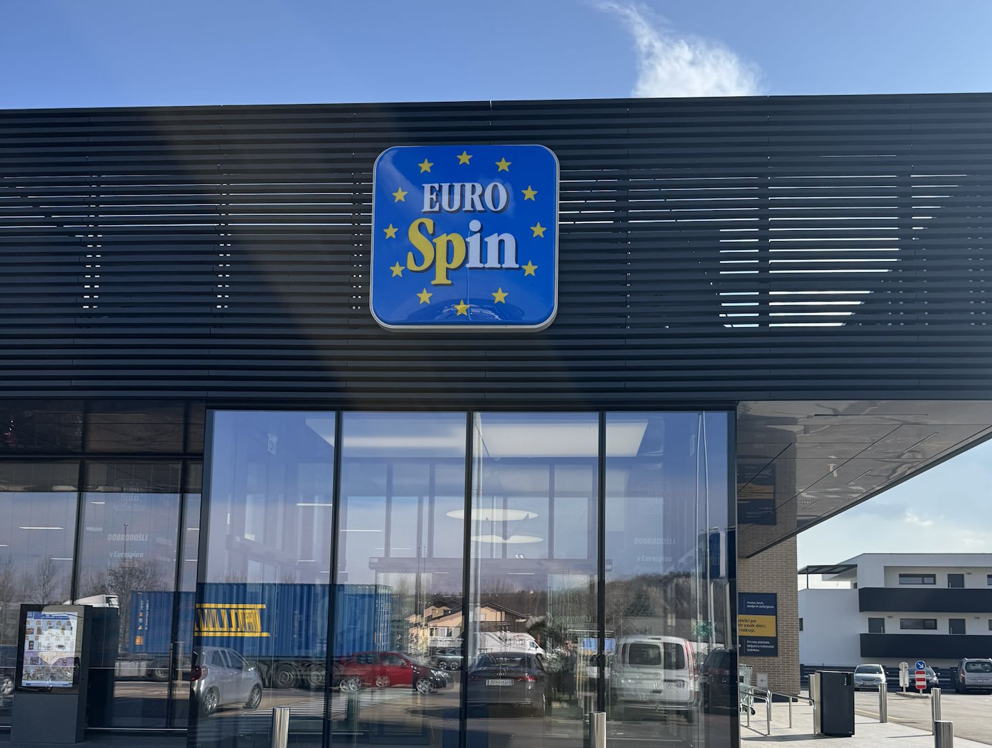 Velik preobrat pri Hoferju, Eurospin z močnim skokom dobička