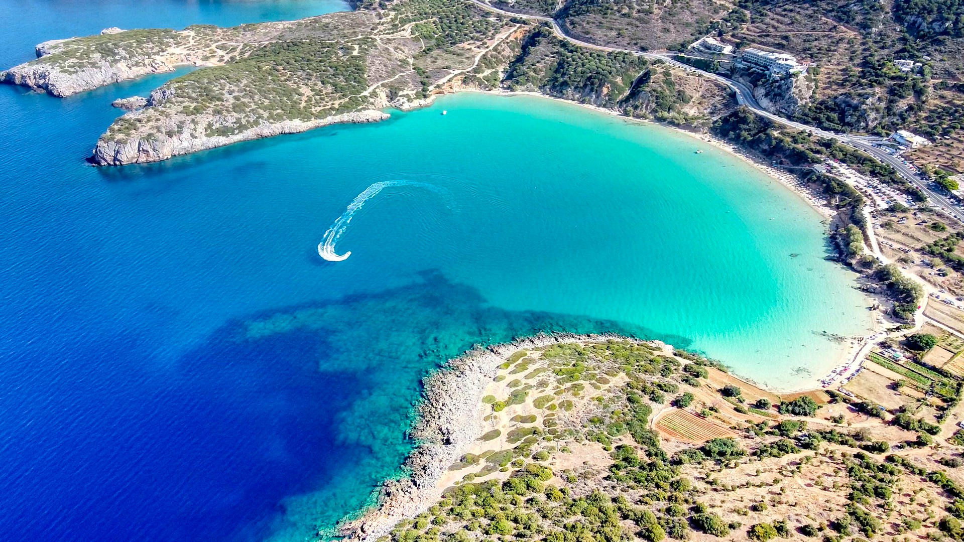 Najlepše evropske plaže, ki jih morate obiskati to poletje (in niso preplavljene s turisti)