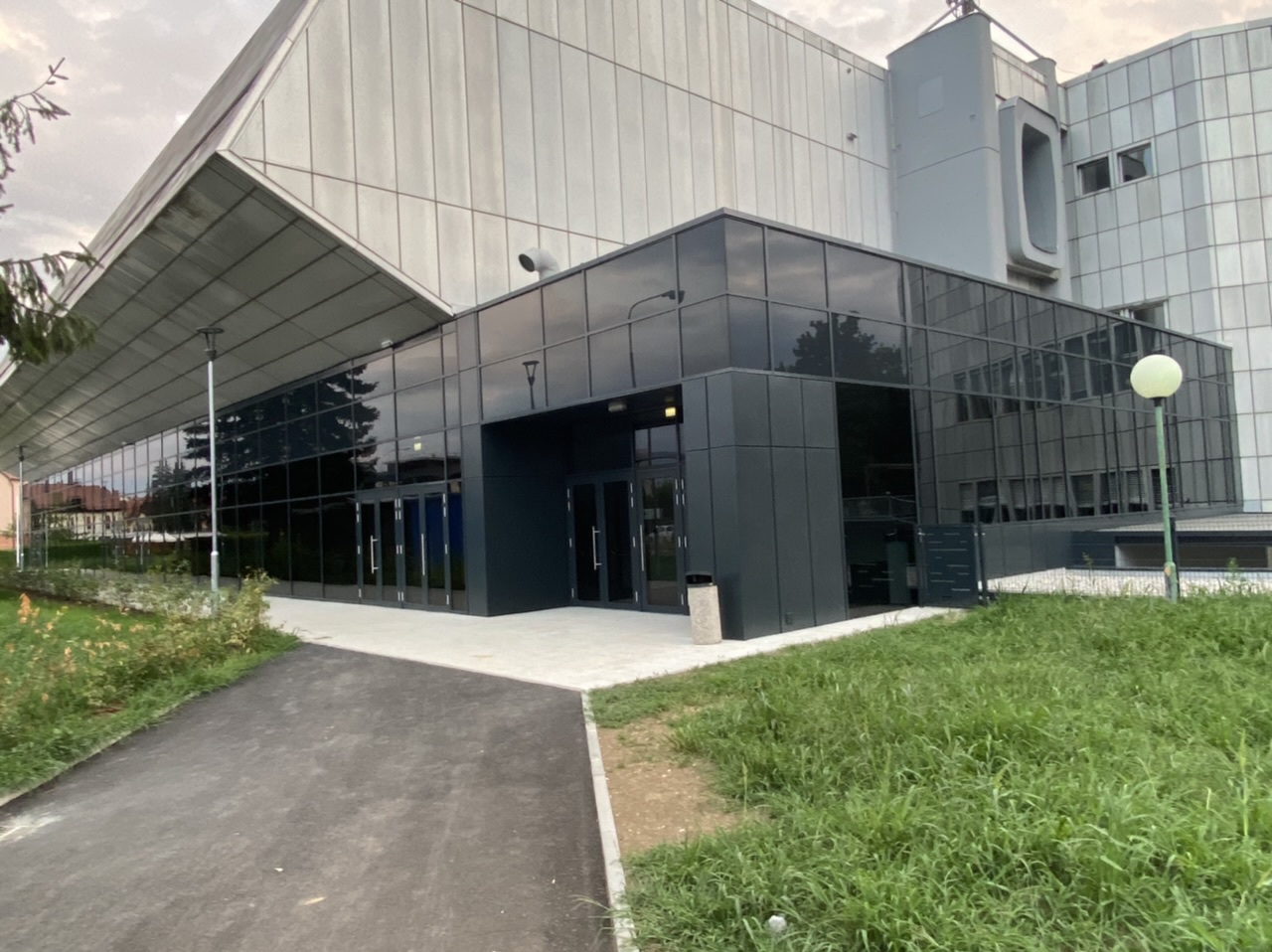 FOTO: Razkrivamo notranjost prenovljene dvorane Tabor