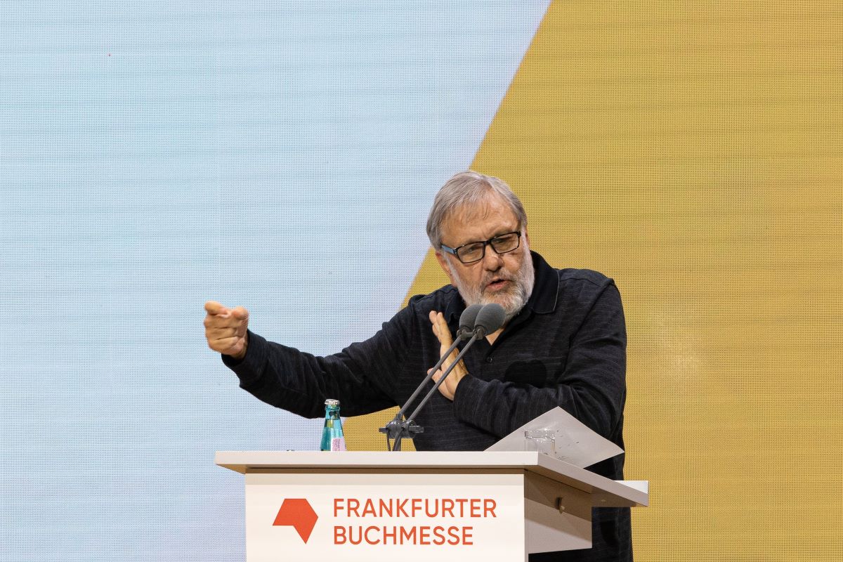 Žižek z govorom razburil na odprtju frankfurtskega knjižnega sejma