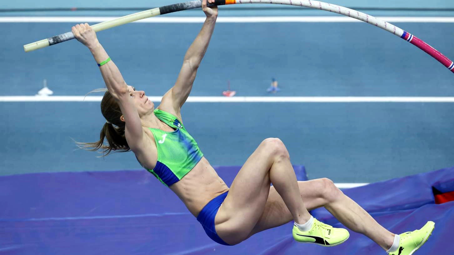 Tina Šutej v Ostravi s 4,82 m izboljšala slovenski rekord v skoku s palico
