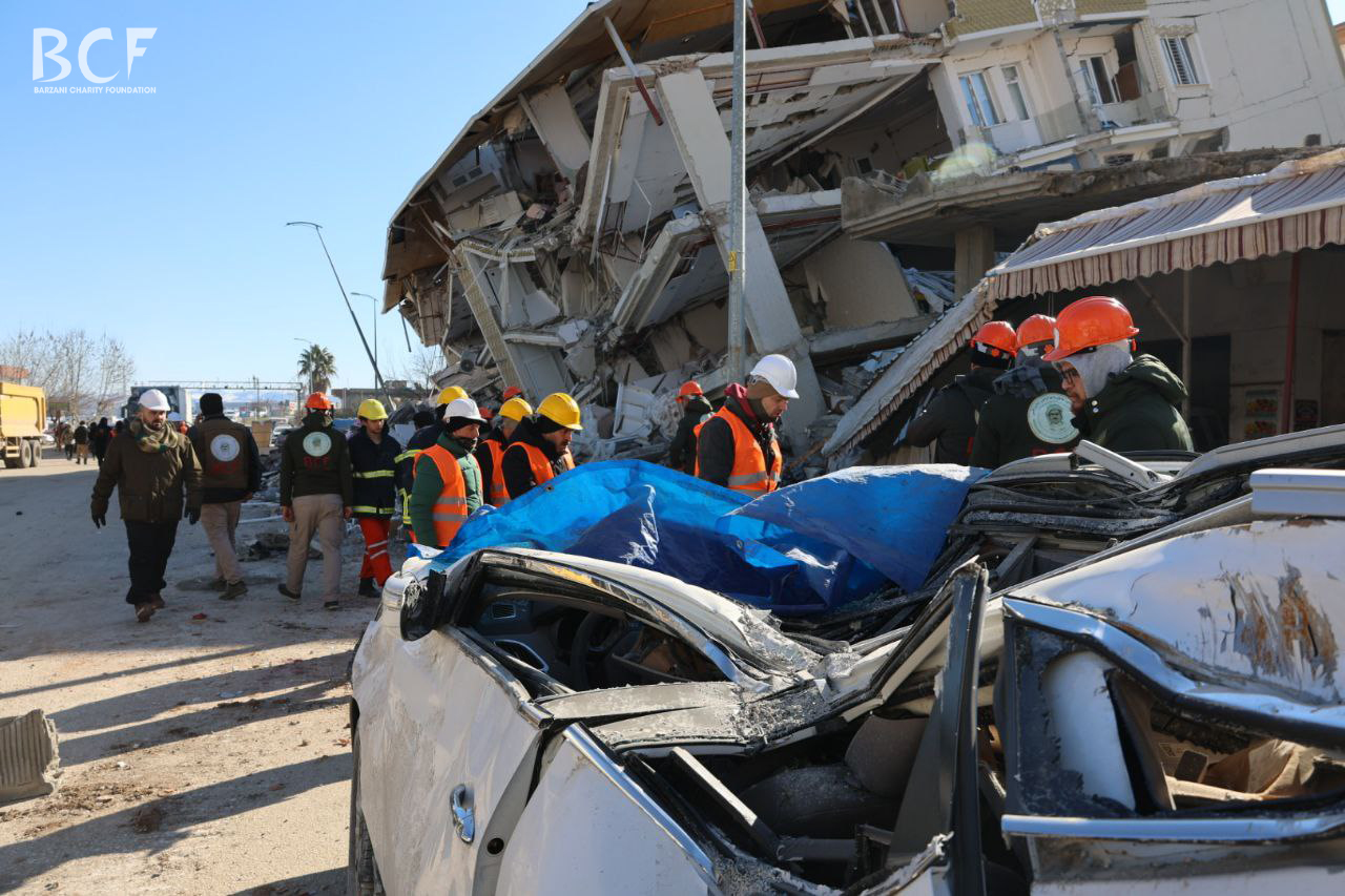 FOTO in VIDEO: Takšne so razsežnosti potresa v Turčiji in Siriji, našteli že več kot 10.000 žrtev