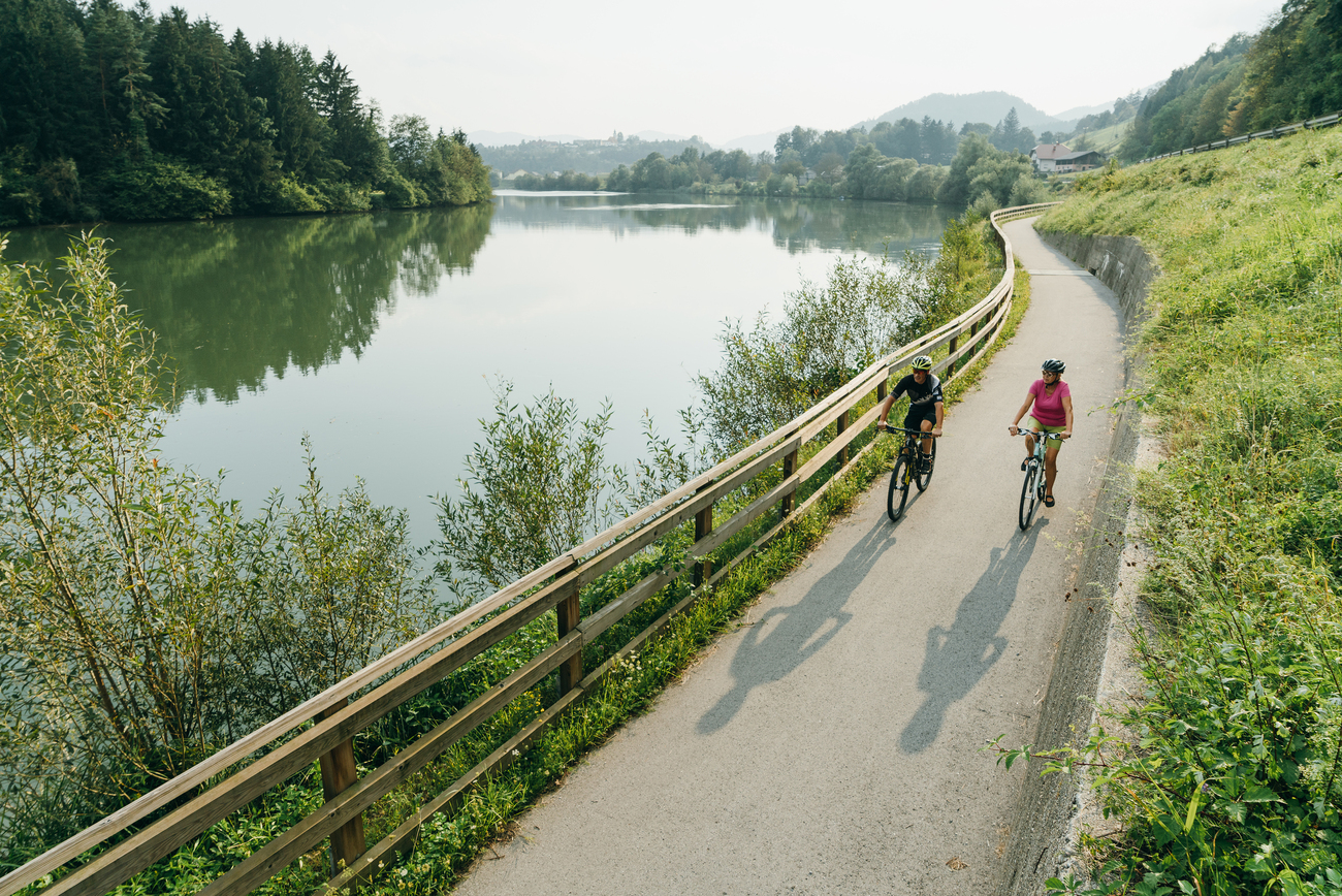 DNEVNA: Ob Dravski kolesarski poti nova počivališča, vlečnica in aplikacija Drava bike