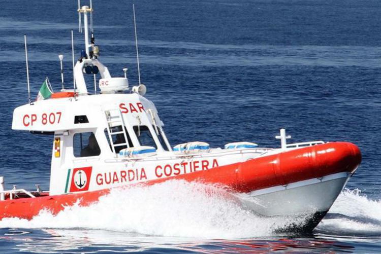 Tragedija v Jadranskem morju: Potonil italijanski vlačilec, trije člani posadke umrli