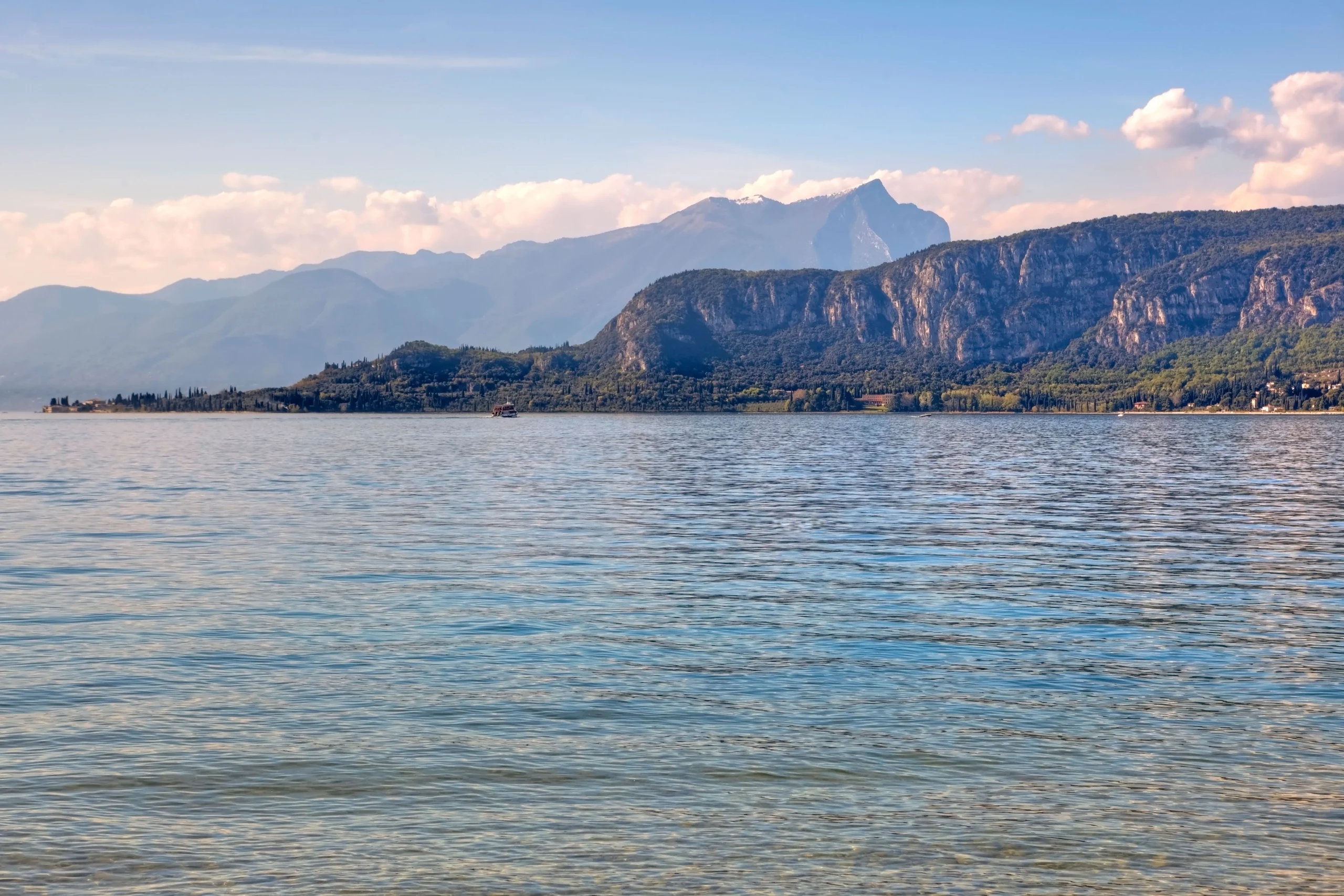 Tragično: Brata na vse pretege držala nad gladino in se sama utopila