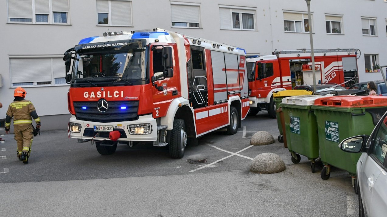 Mirno soboto prekinila nujna evakuacija zaradi nevarnosti eksplozije