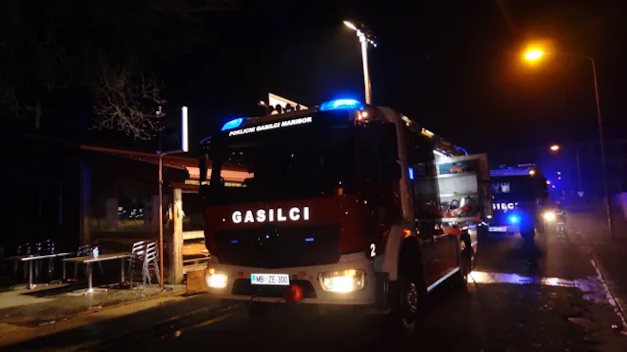 Požar v Pesnici: Zagorelo zaradi polnilca telefona