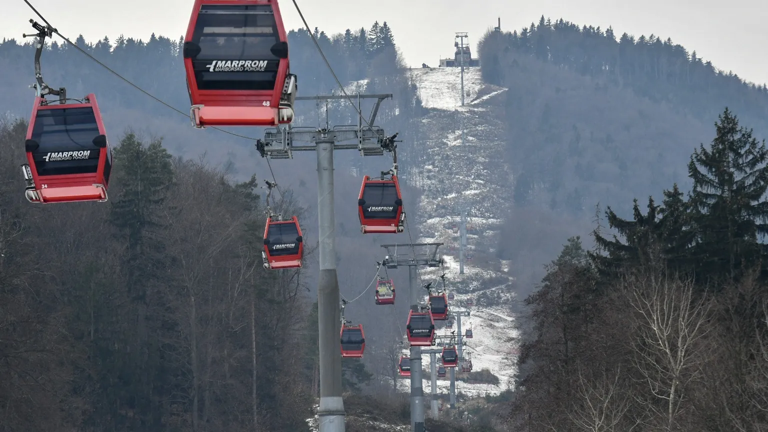 Tehnične težave so odpravljene, gondola ponovno obratuje