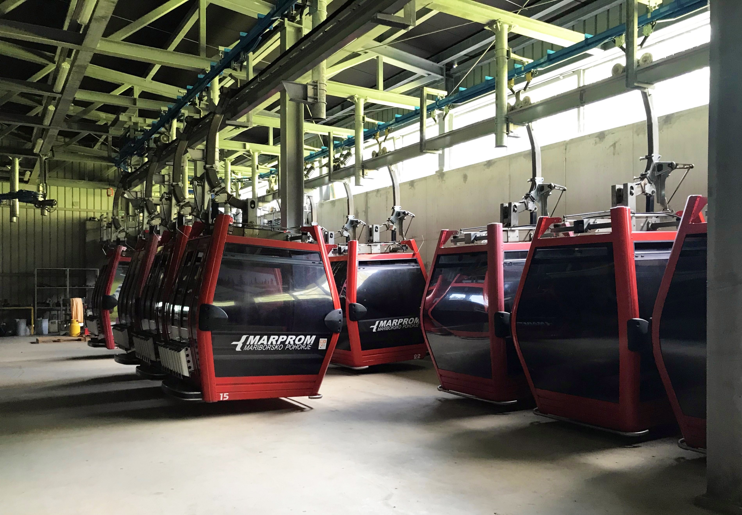 Gondola na Pohorje bo ta mesec za več dni obstala: Preverite, kdaj ne bo obratovala