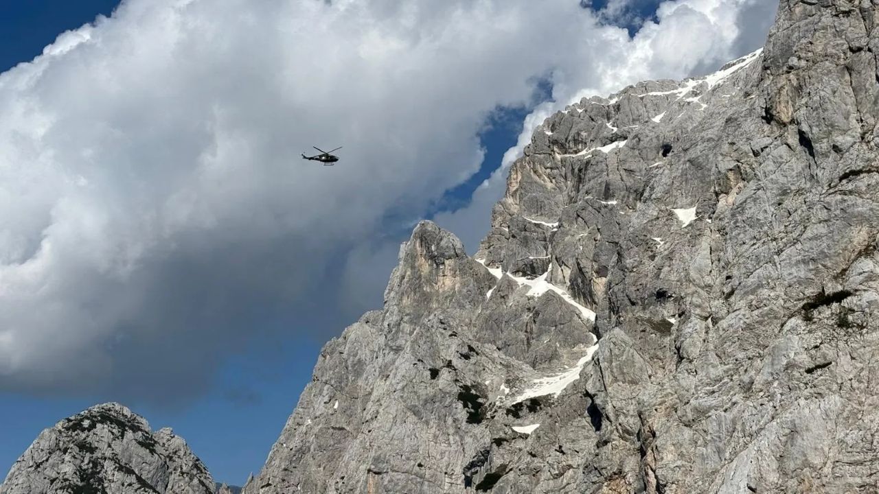 Reševalci vse pogosteje na teren: V slovenskih gorah opažajo nevaren trend