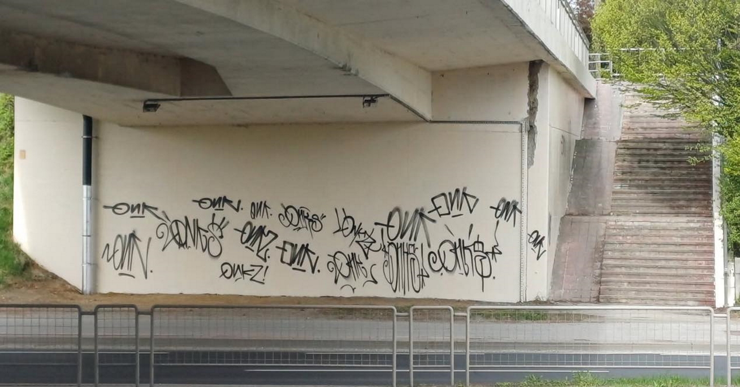 V Mariboru so vandali z grafiti uničili ves trud delavcev