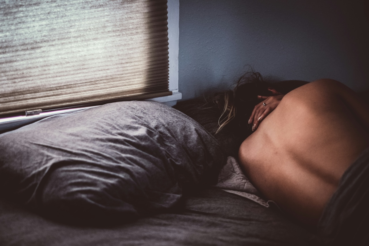 Zakaj po prepiru vi ne morete spati, partner pa zaspi v nekaj minutah?