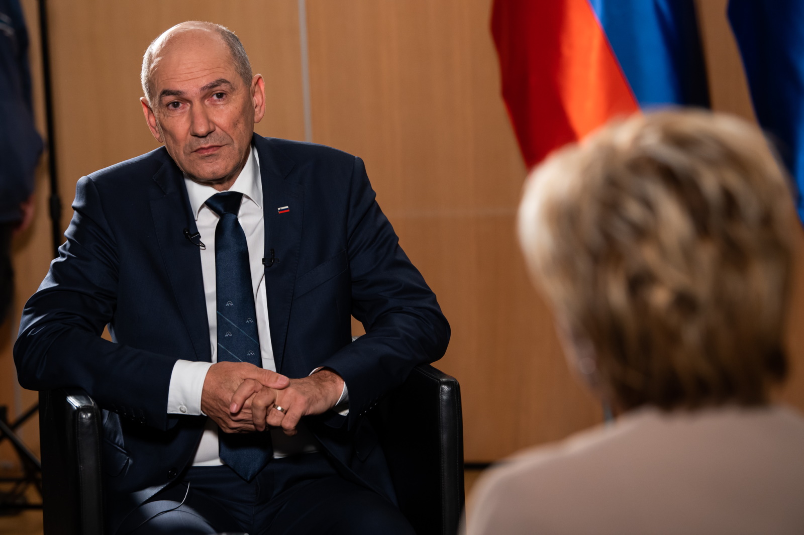 Janša: Na milijarde ljudi je cepljenih, malo jih je umrlo zaradi posledic cepljenja