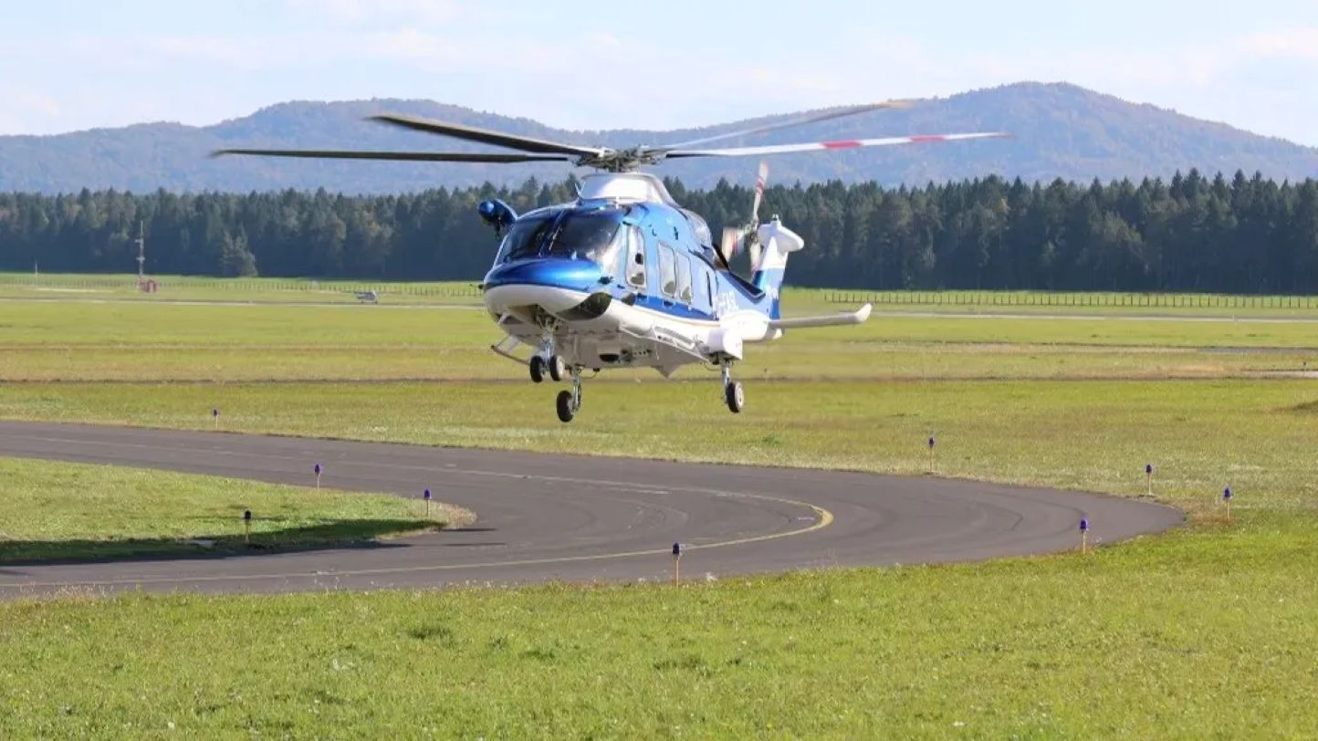 Kateri ponudnik je bil izbran za nakup in vzdrževanje dveh helikopterjev NMP?