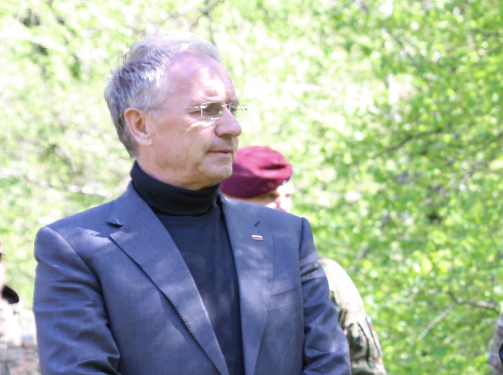 Odvetnik Matoz odredbo o Hojsovi hišni preiskavi označil za nezakonito