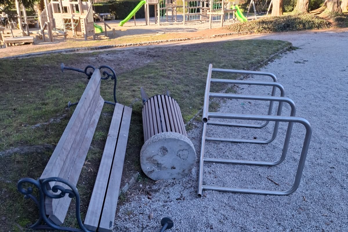 Vandali v mariborskem Mestnem parku povzročili za 18.000 evrov škode