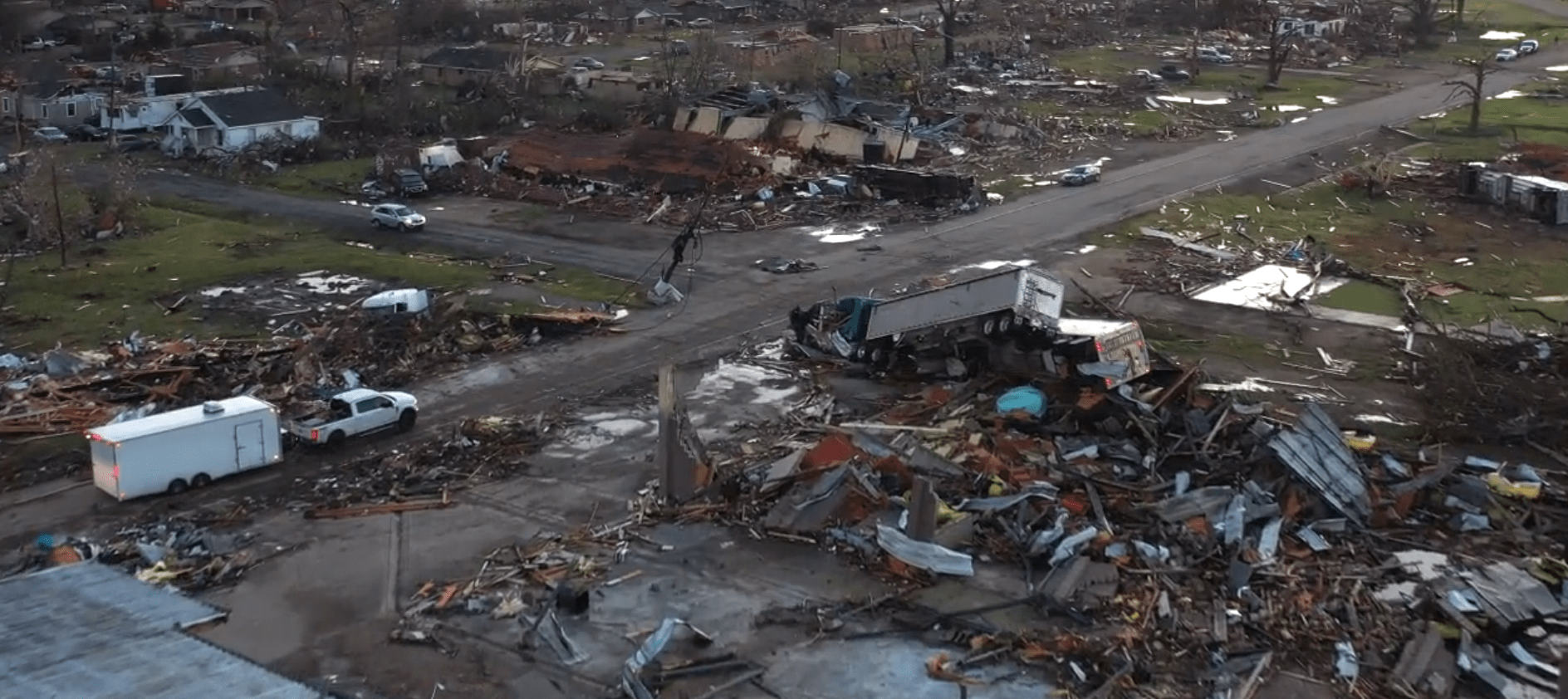 VIDEO: Grozljivo, tornado izbrisal celotno mesto