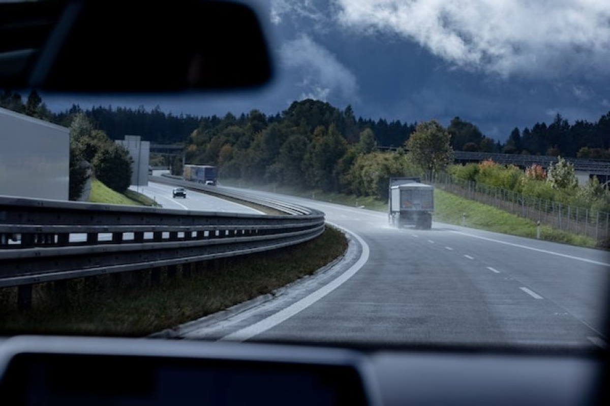 Voznik tovornjaka "na kokainu" ogrožal življenja na Štajerski avtocesti