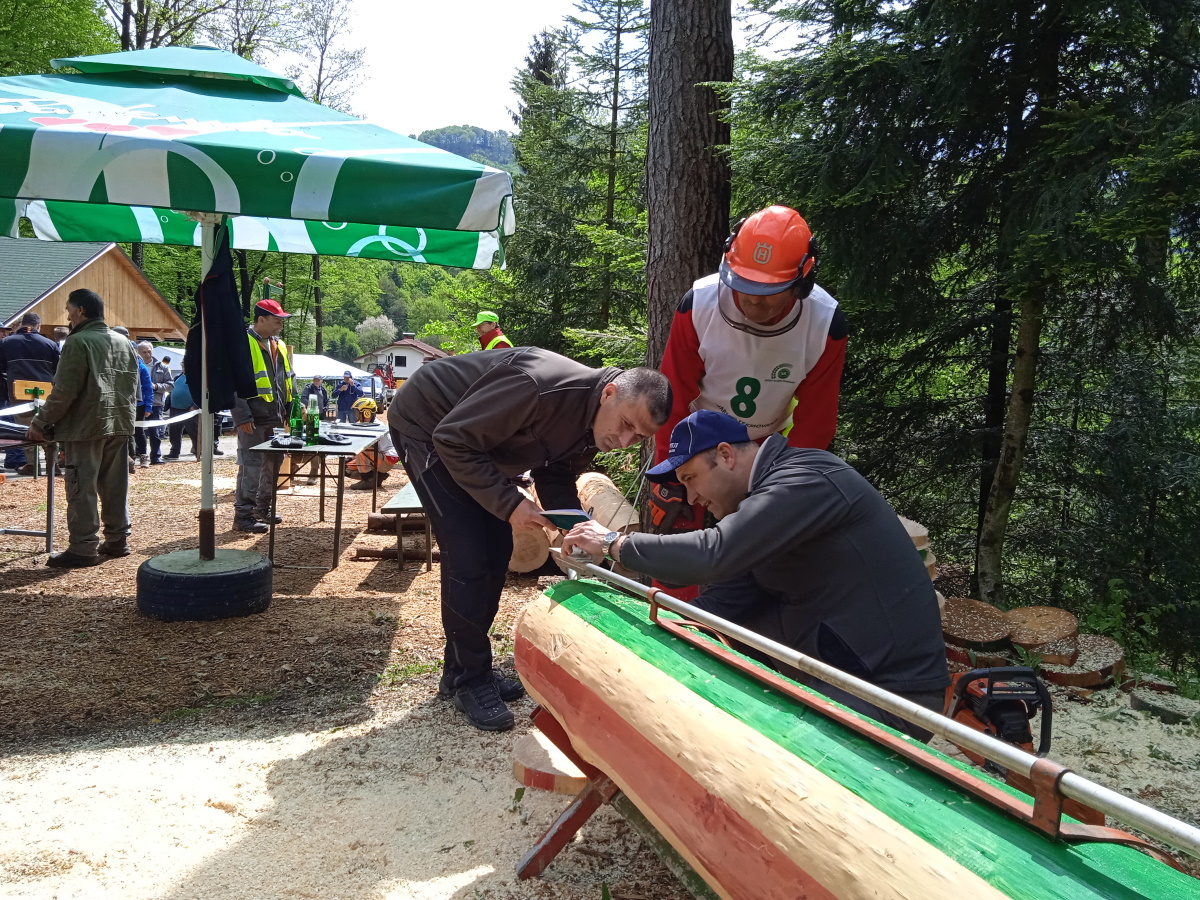 FOTO: V Žetalah so znova zapele žage