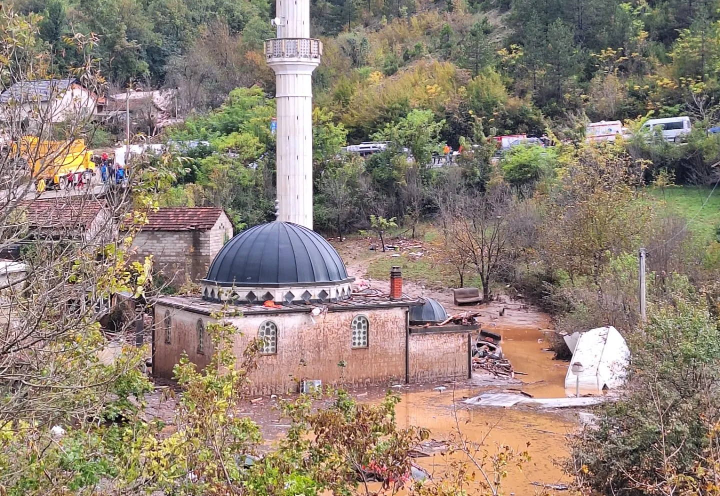 Število žrtev po poplavah v BiH še vedno narašča