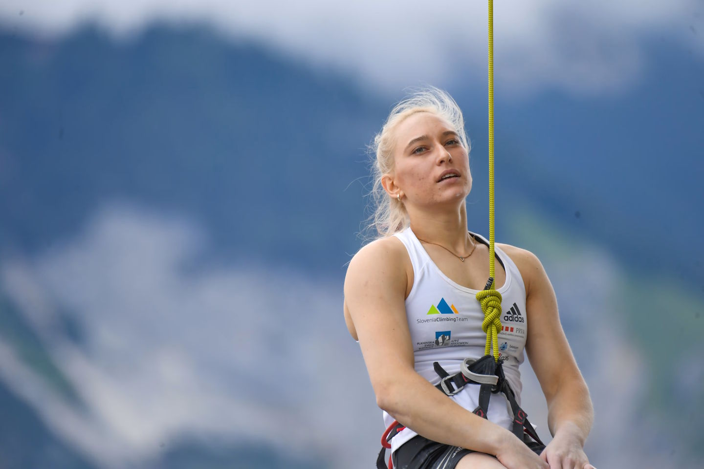 Janja Garnbret znova "le" druga, po napetem boju zmaga Američanki