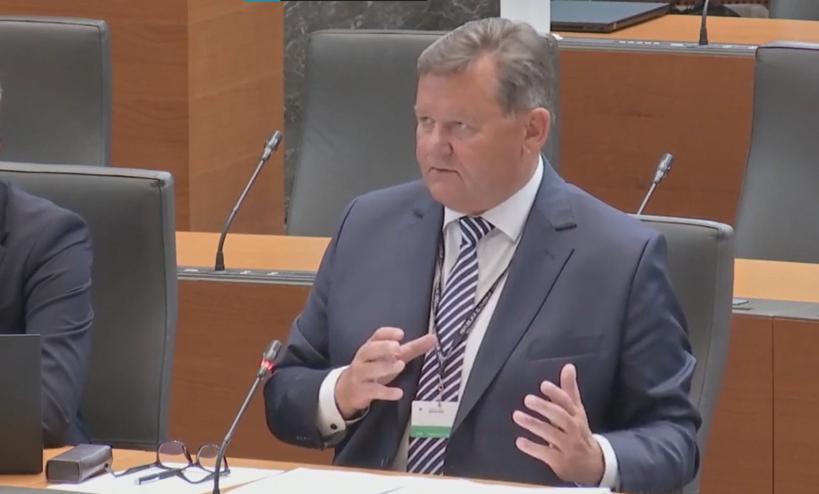 Jevšek uspešno skozi sito pristojnih