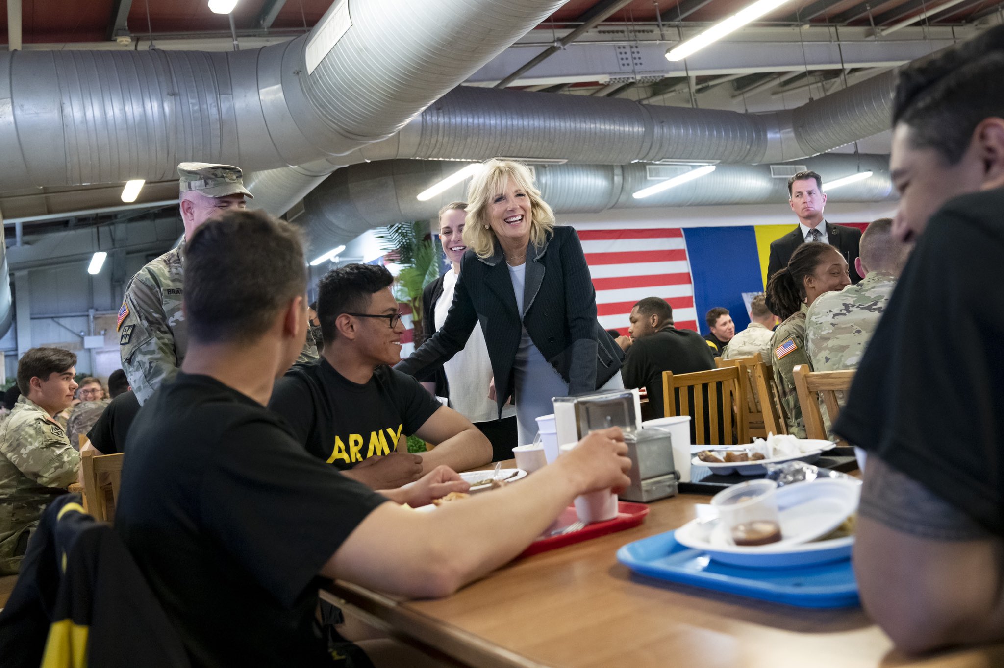 Prva dama ZDA Jill Biden v Romuniji in na Slovaškem