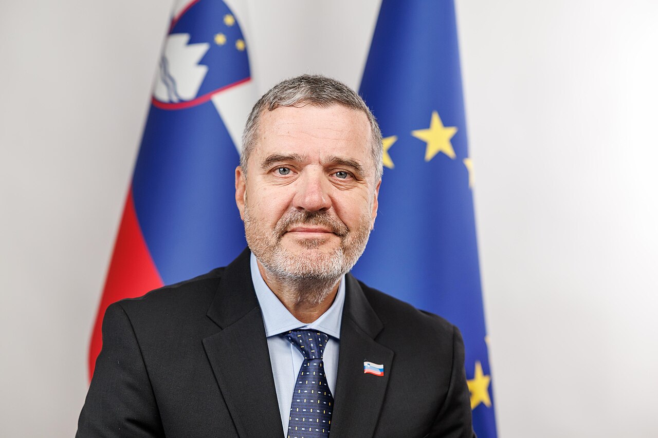 V državnem zboru vložili interpelacijo zoper zunanjega ministra Kajzerja