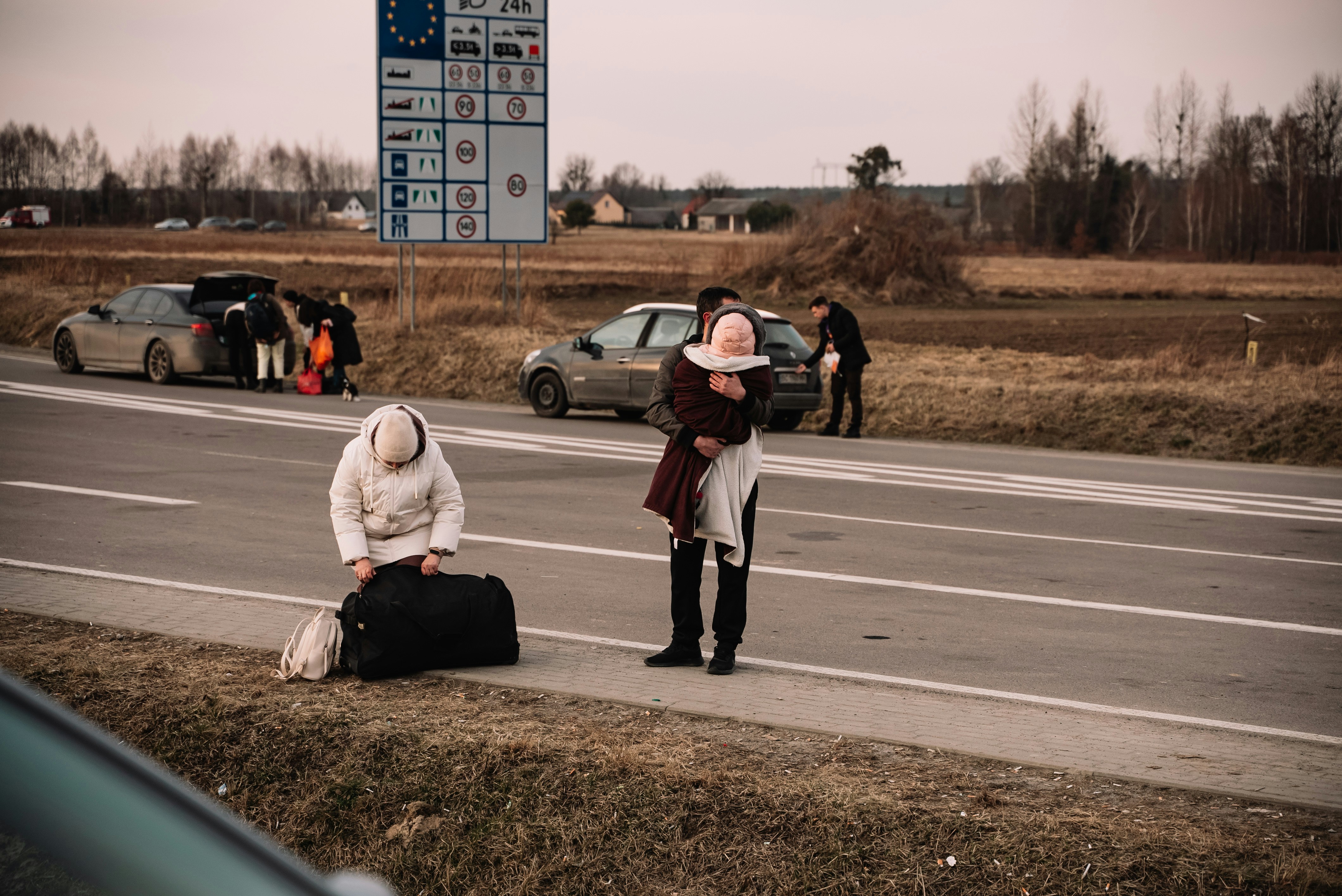 Pravni zapleti pri omejitvi gibanja tujcev: Ustavno sodišče poziva k spremembam