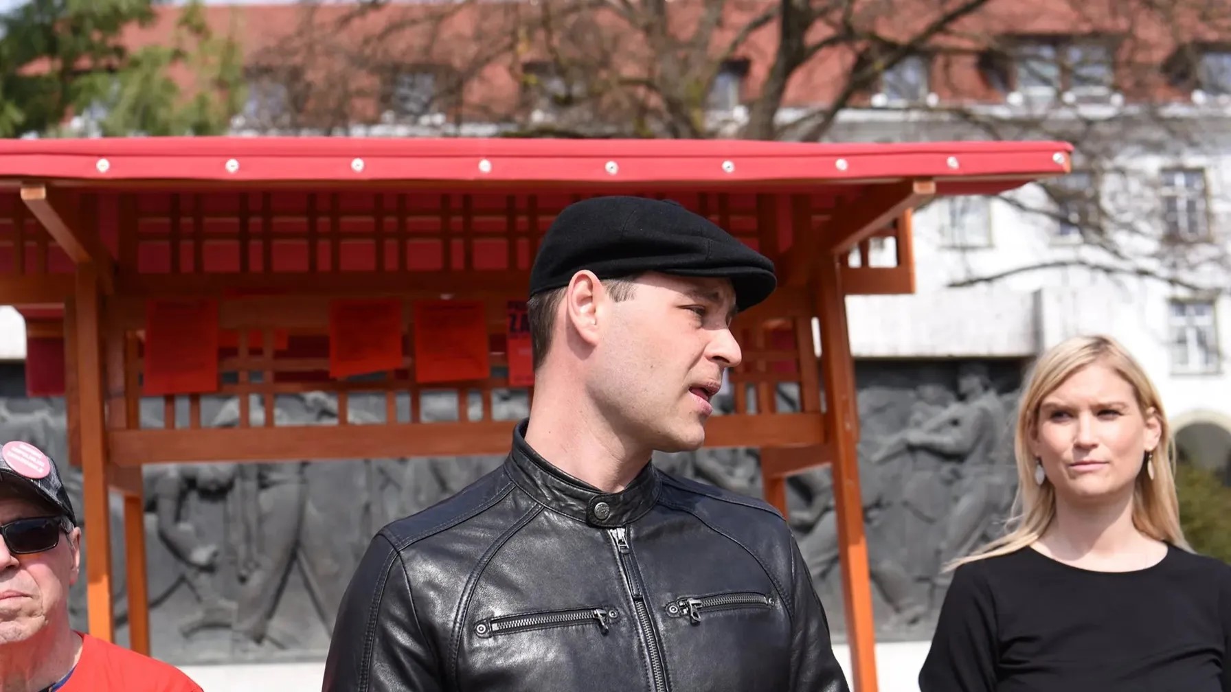 Nastala je nova politična stranka, ki se imenuje Mi, socialisti