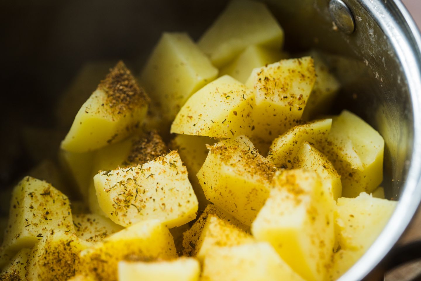 V krompirju našli žveplov dioksid, ki lahko predstavlja resno tveganje za potrošnike