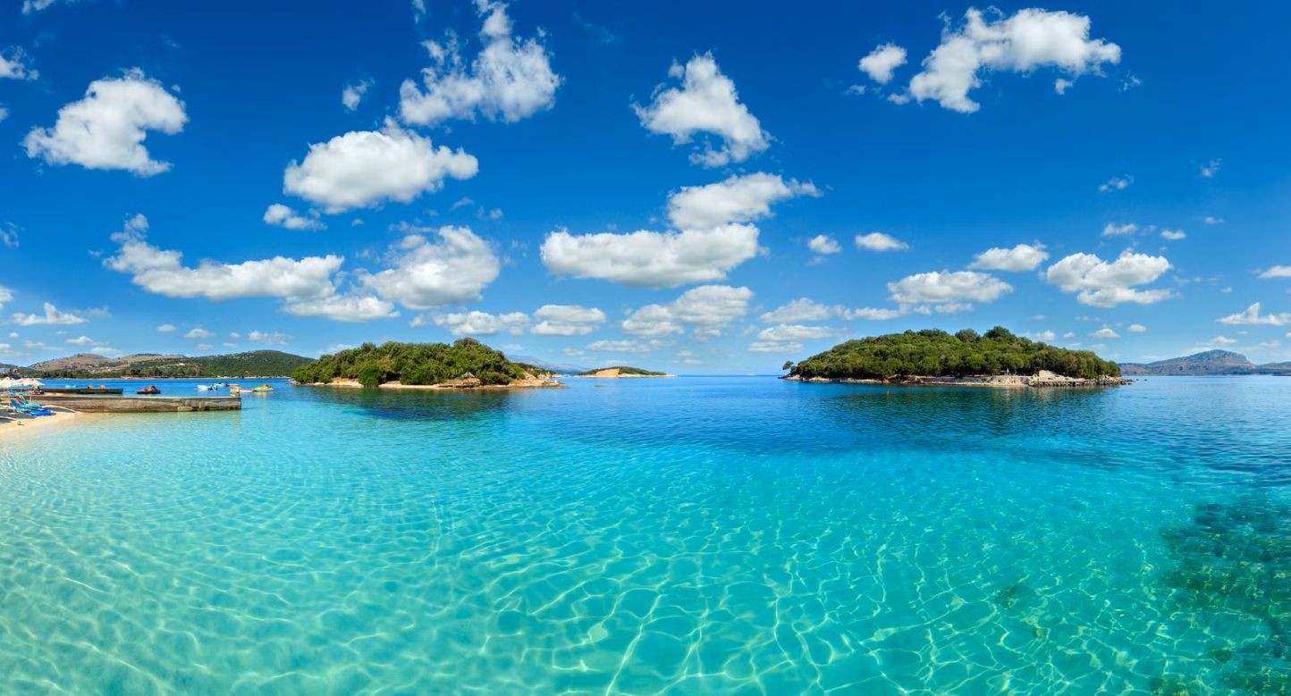 Nova linija iz Brnika do "evropskih Maldivov": Sanjske plaže in ugodje za vsak žep