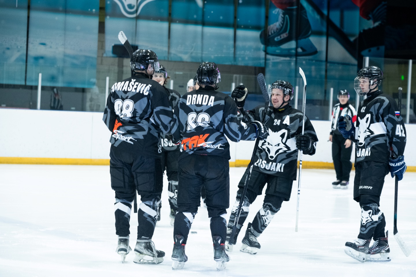 HDK Maribor z zmago na Dunaju in rekordnim obiskom potrdil status hokejskega središča