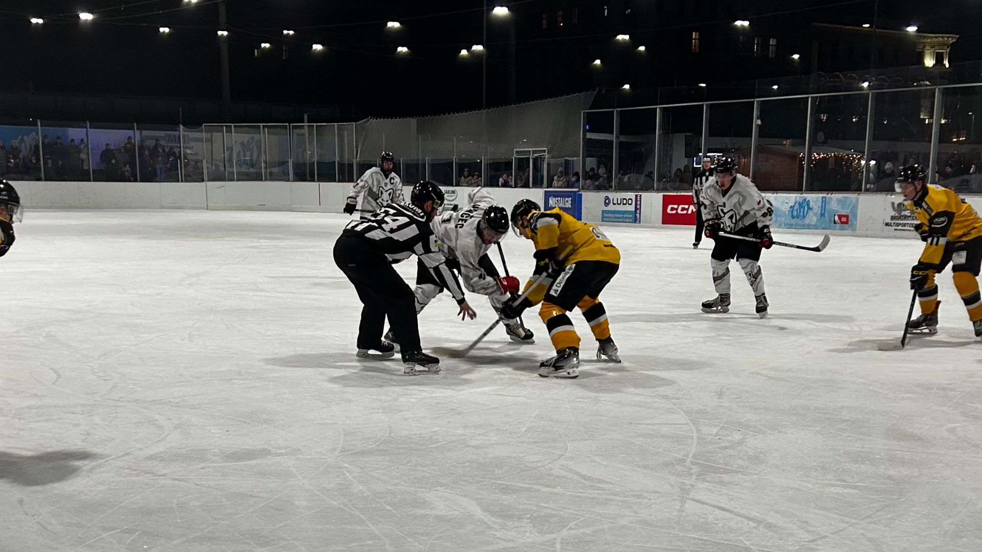 Lisjaki visoko poraženi na Dunaju: Fokus že na naslednji tekmi, kjer bodo posebni gostje gasilci