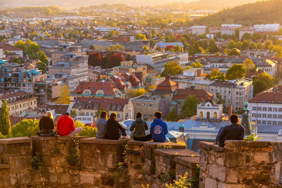 Počitnice v Ljubljani: Doživite utrip evropske prestolnice s slovenskim srcem