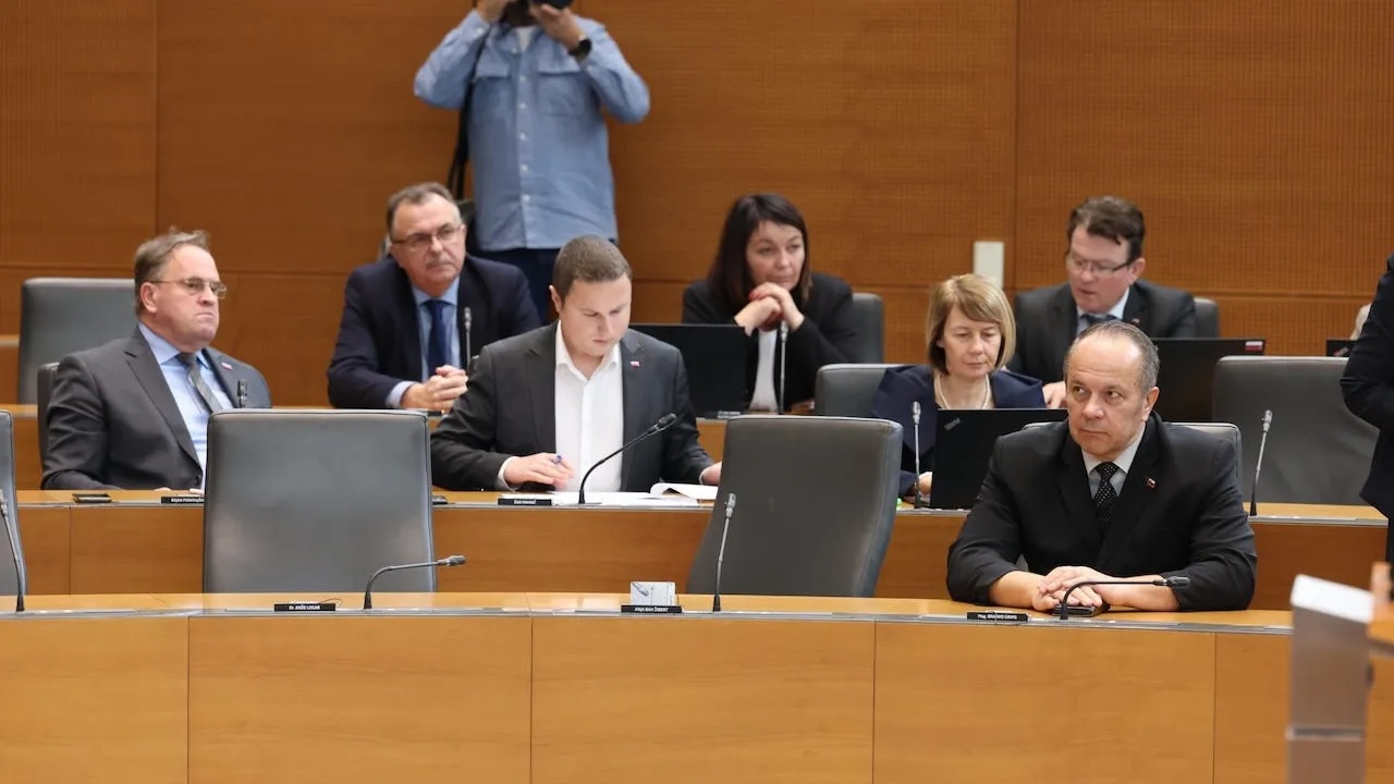 Mahnič s hudimi očitki nad Pirc Musar: Predsedničin urad mu ni ostal dolžan