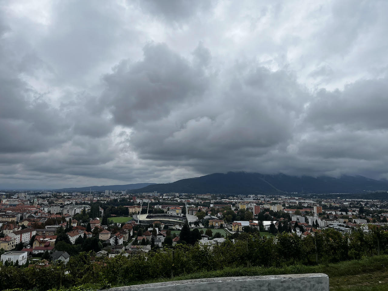Zrak danes slabše kakovosti: ARSO z opozorilom tudi za Maribor in Ptuj