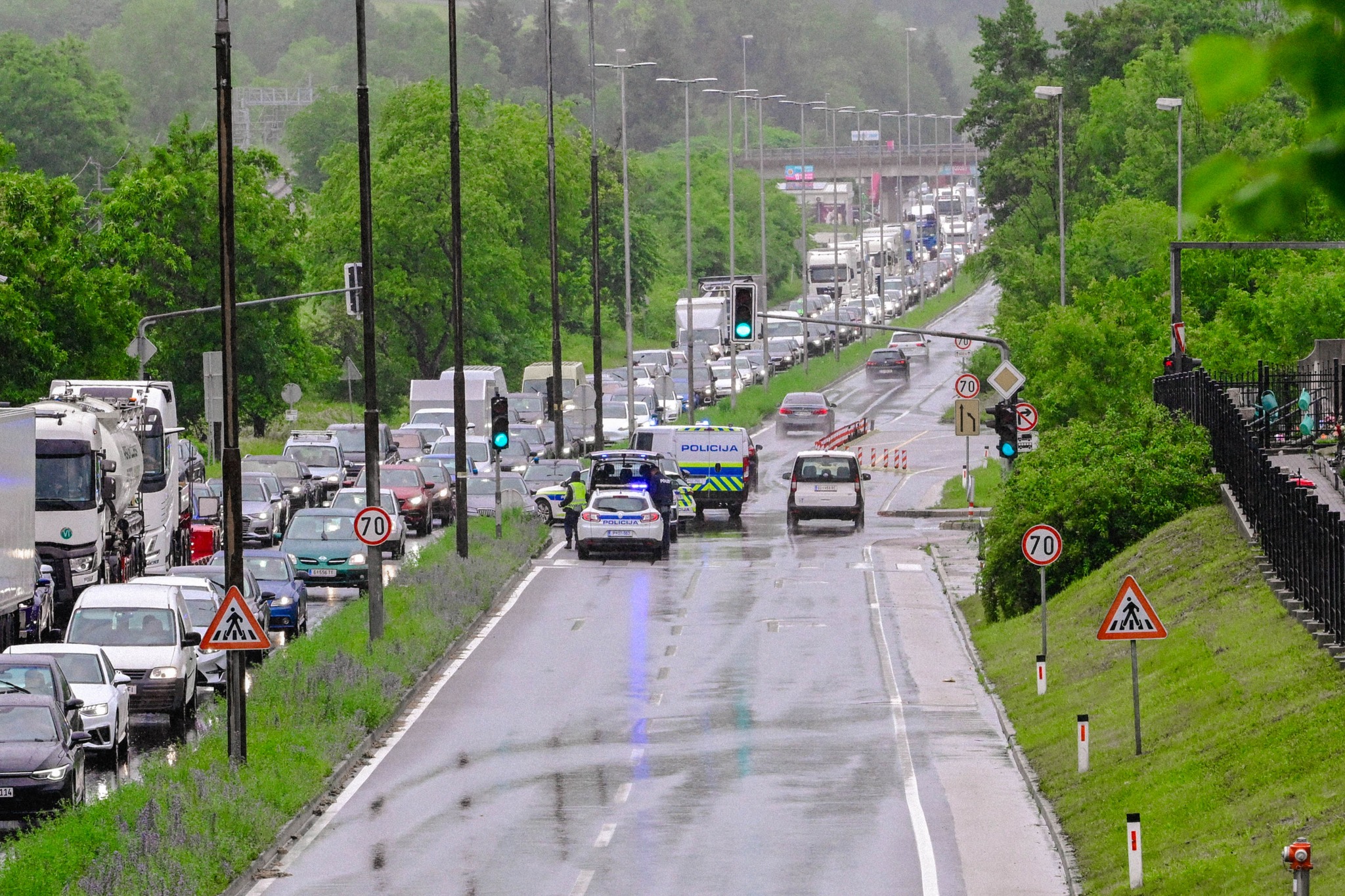 Znano, zakaj so slovenski in avstrijski policisti v Šentilju lovili Hrvata
