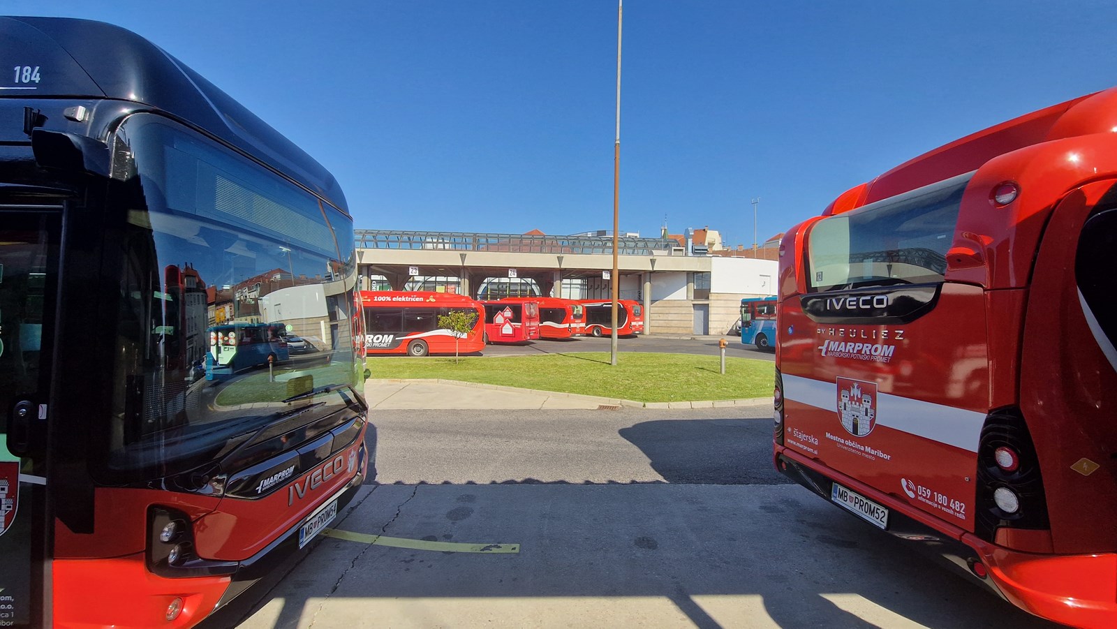 Mestna občina Maribor izbrala izvajalca za nove električne polnilnice: Cena višja od pričakovane