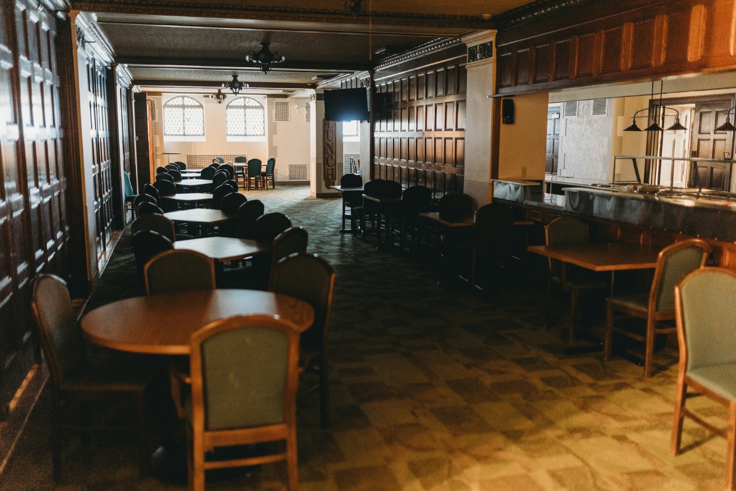 Dobra novica za študente: Z novim letom več ponudnikov in višja urna postavka