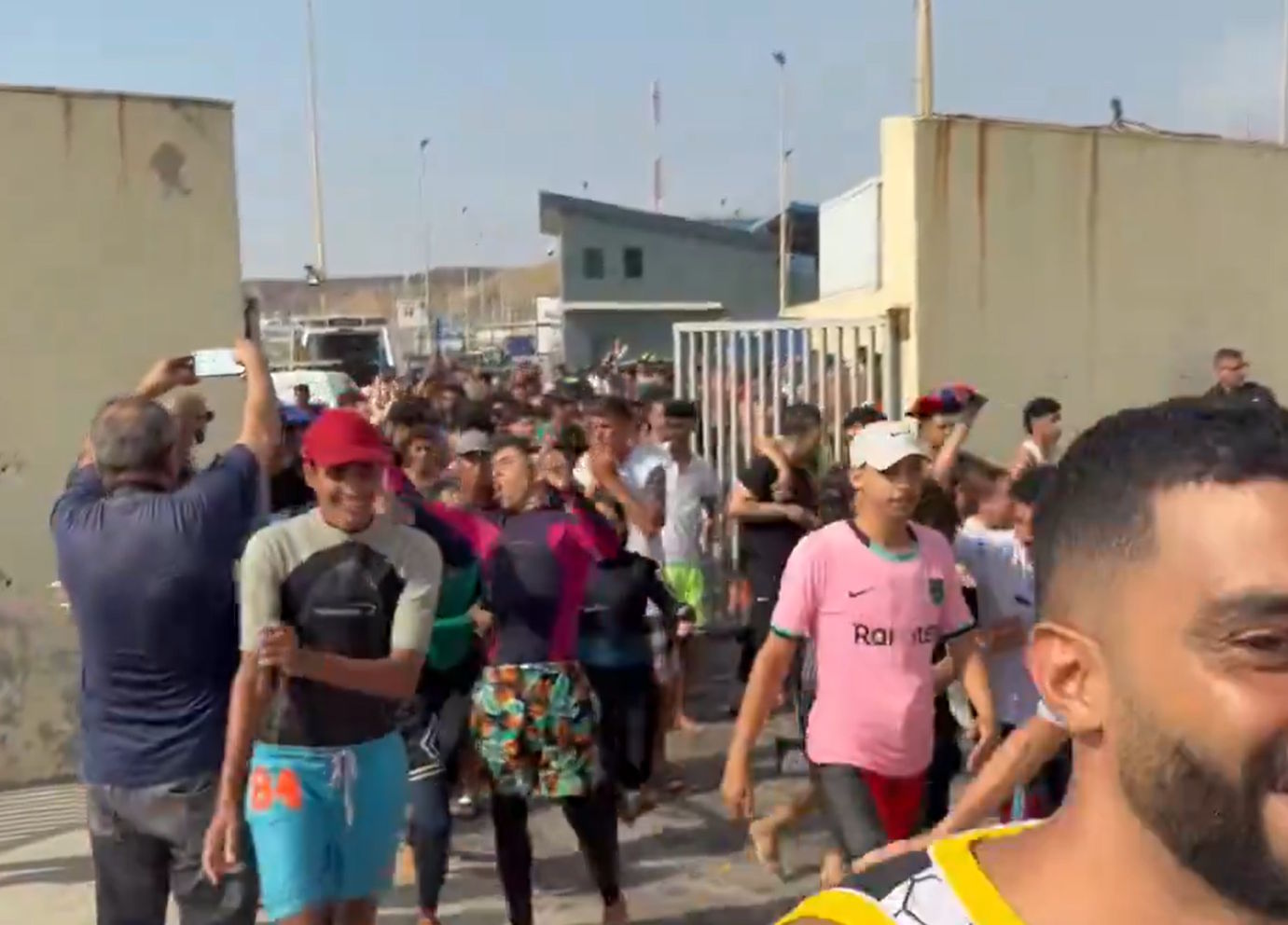 Po napetostih v španski Ceuti v Afriki se razmere počasi umirjajo