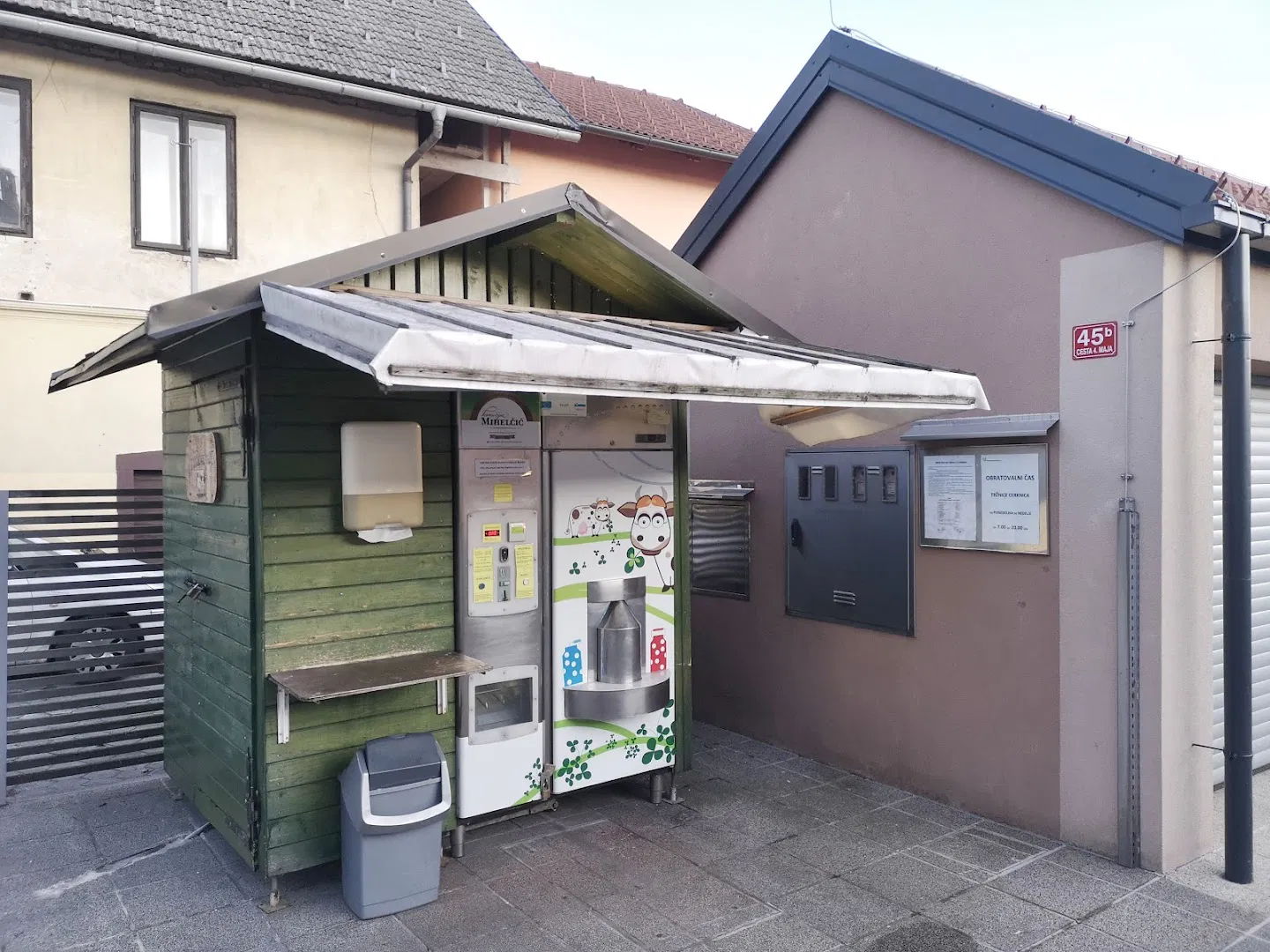 Kupujete na mlekomatih in drugih avtomatih? V 2026 prihajajo pomembne spremembe