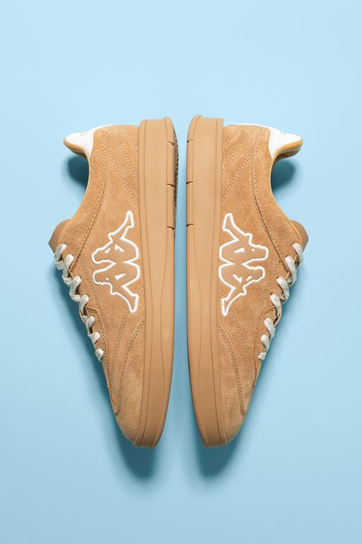 Superge v stilih z jaknami in plašči – katere modele izbrati?