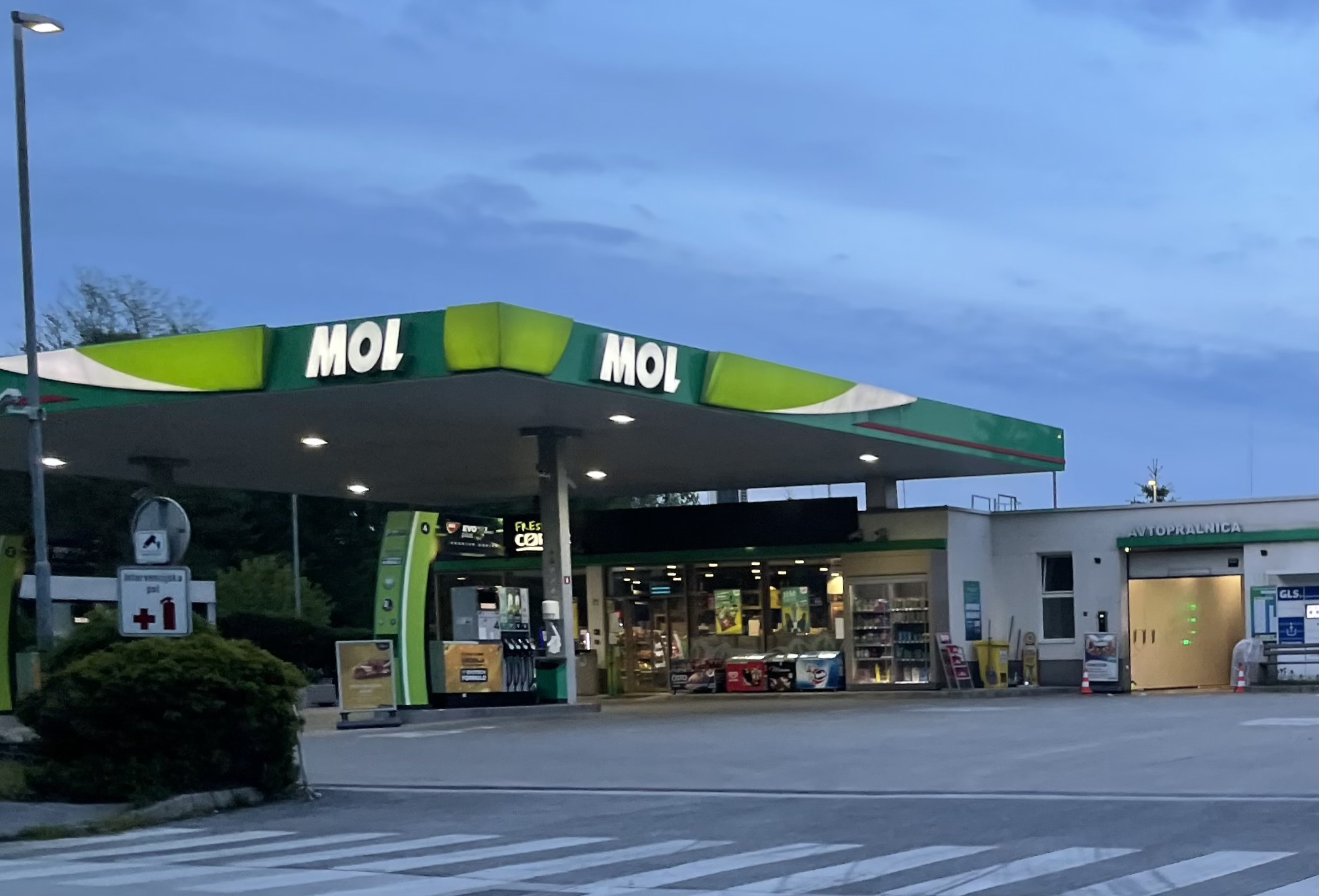 Kot je bilo napovedano, od torka dalje bosta dražja dizel in bencin