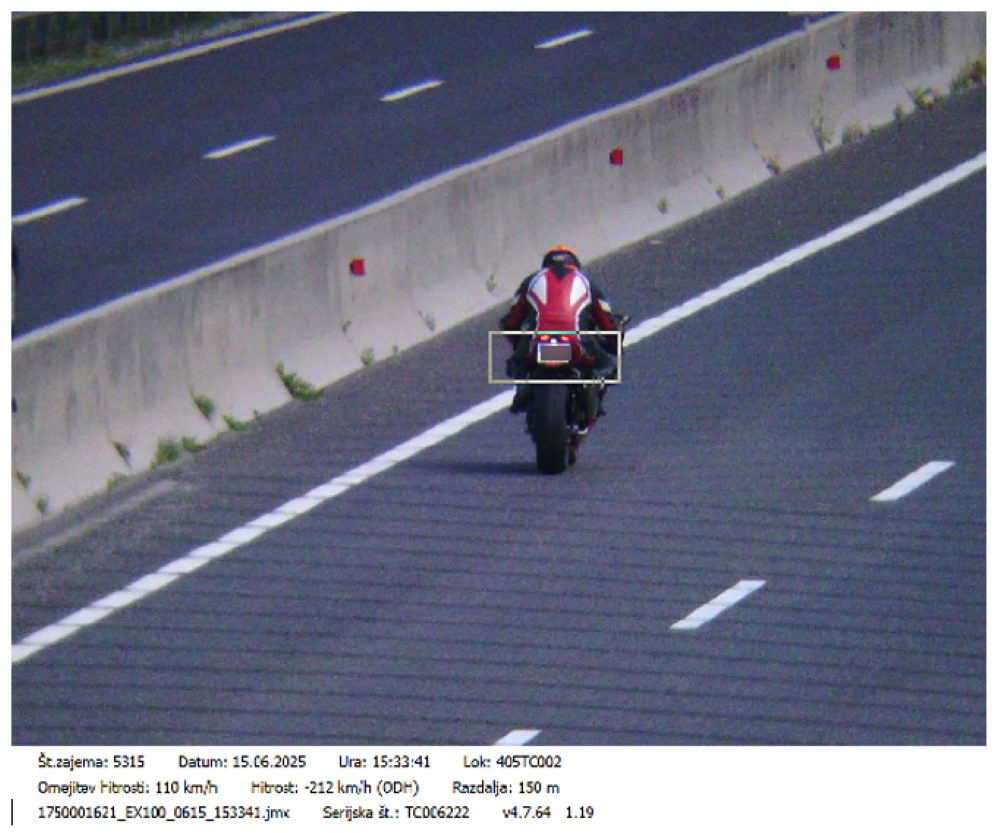 Policisti ogorčeni nad početjem tujega motorista na avtocesti